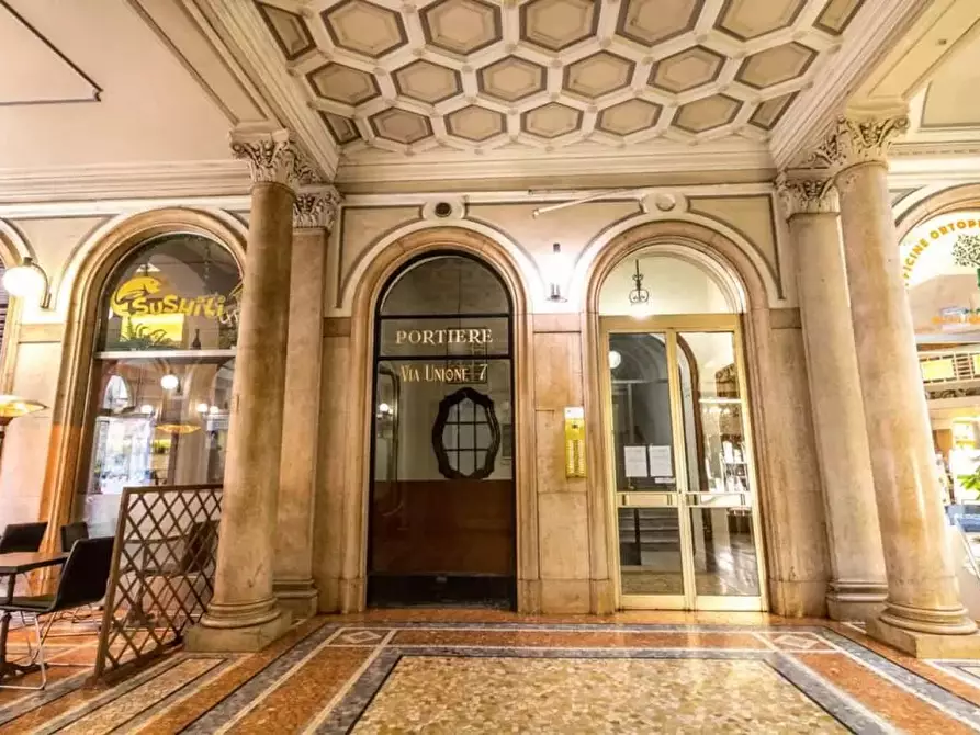Immagine 38 di Appartamento in affitto  in Galleria Unione a Milano