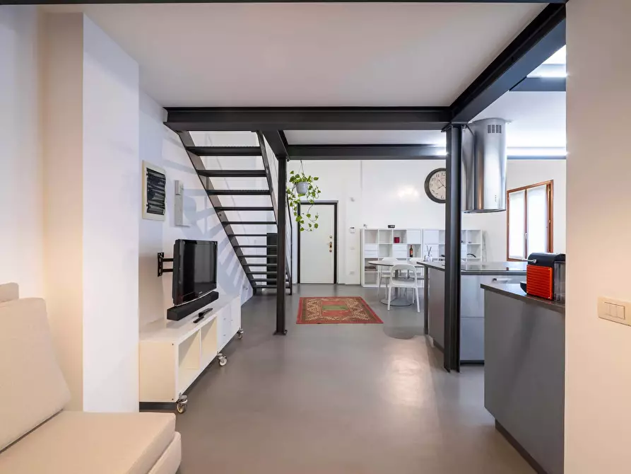 Immagine 27 di Appartamento in affitto  in Via Magolfa21 a Milano