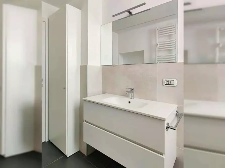 Immagine 9 di Camera in affitto  in Via Mac Mahon a Milano