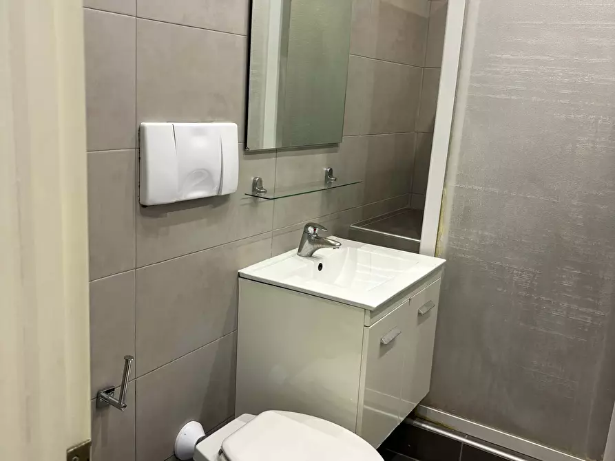 Immagine 11 di Camera in affitto  in Via Angelo de Gasperis2 a Milano