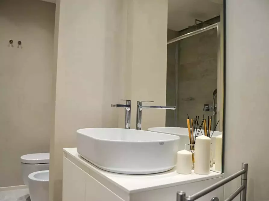 Immagine 12 di Appartamento in affitto  in Via Santa Maria Fulcorina a Milano