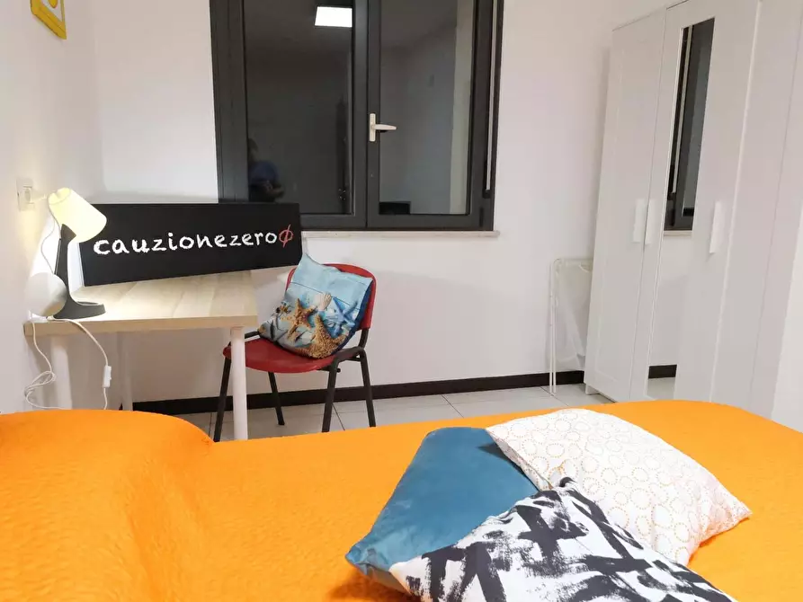 Immagine 8 di Camera in affitto  in Via Michele Coppinosnc a Sassari