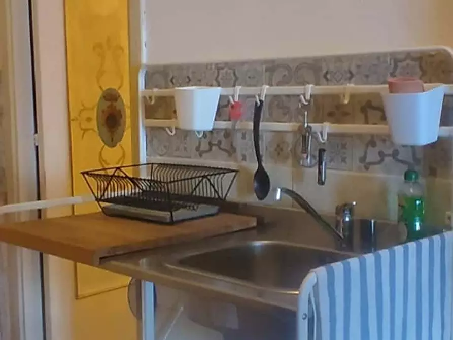 Immagine 15 di Camera in affitto  in Corso Caulino45 a Vico Equense