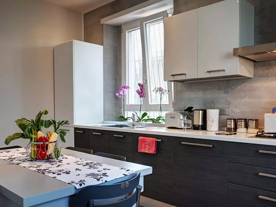 Immagine 21 di Appartamento in affitto  in Via Appia Pignatelli a Roma