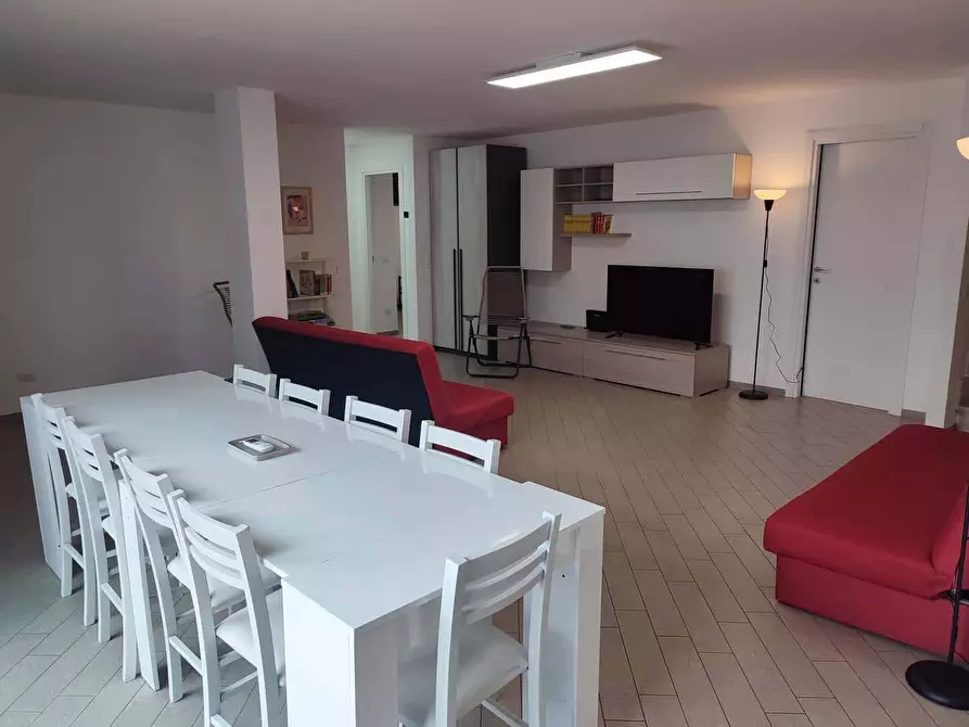 Immagine 54 di Appartamento in affitto  in via Giorgio Bassani62 a Roma