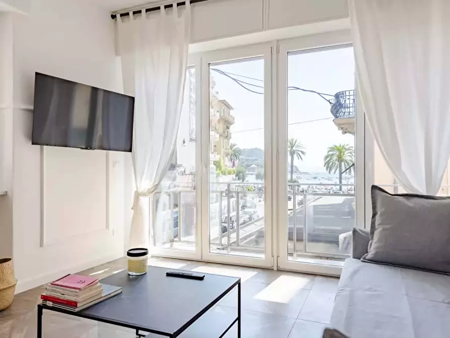 Immagine 11 di Appartamento in affitto  in Galleria Cristallo a Rapallo