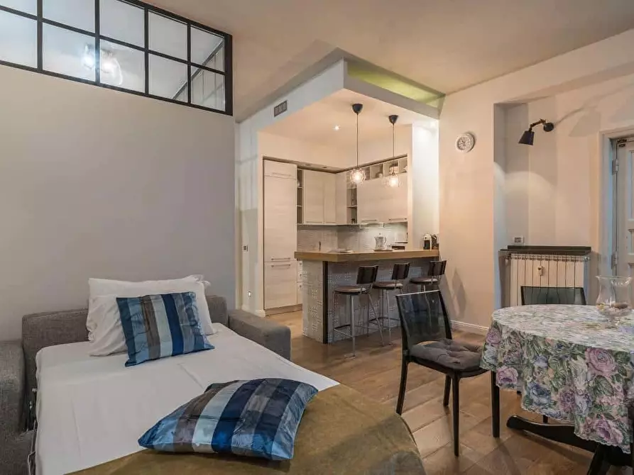 Immagine 2 di Appartamento in affitto  in Via Pomezia8 a Roma