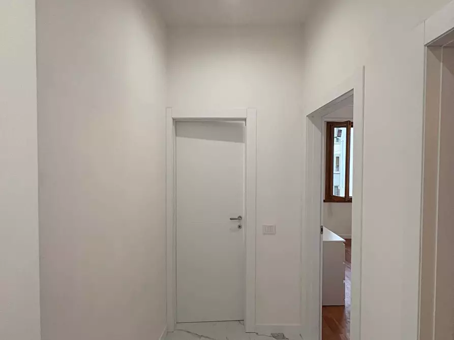 Immagine 30 di Camera in affitto  in Via Cassia29 a Firenze