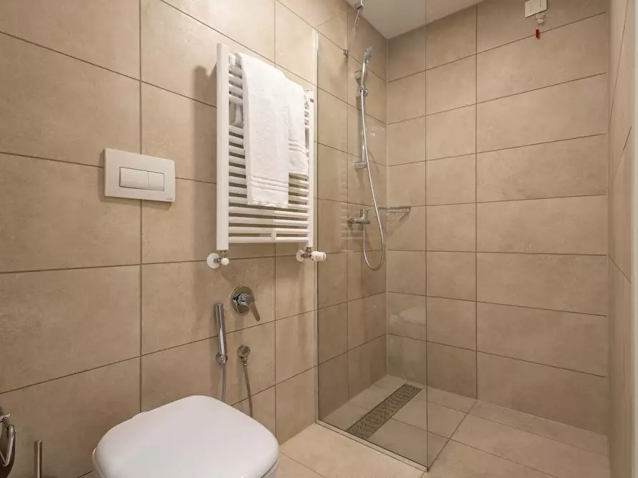 Immagine 4 di Appartamento in affitto  in Viale della Toscana10 a Firenze