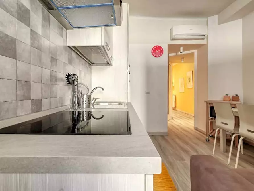 Immagine 17 di Camera in affitto  in Via Vigevano45 a Milano