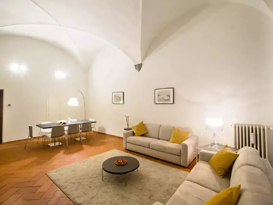 Immagine 10 di Appartamento in affitto  in Borgo Santi Apostoli a Firenze