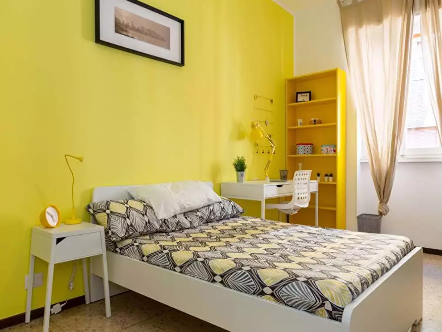 Immagine 2 di Camera in affitto  in Via Melchiorre Delfico24/2 a Milano