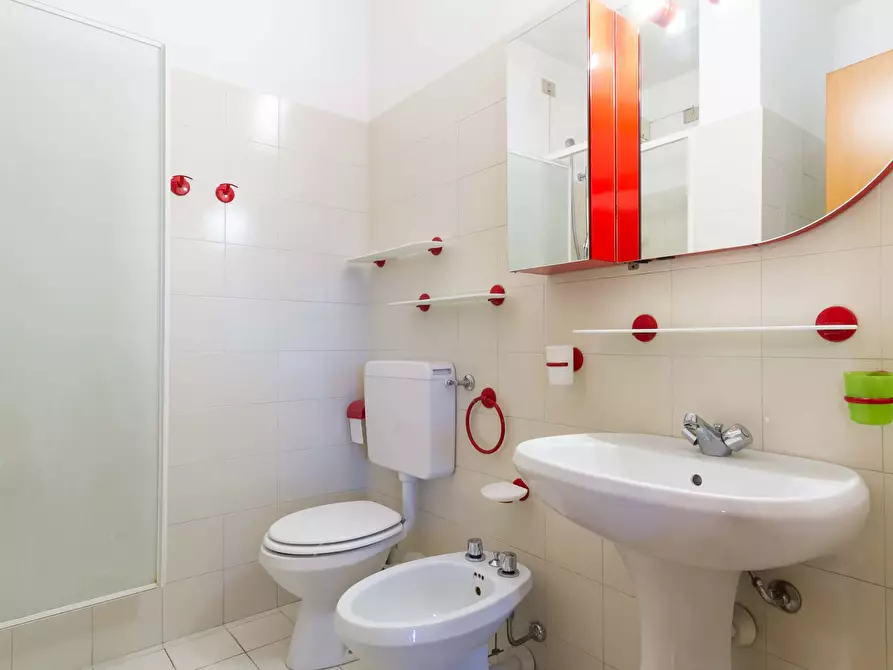 Immagine 8 di Camera in affitto  in Via dei Missaglia13 a Milano