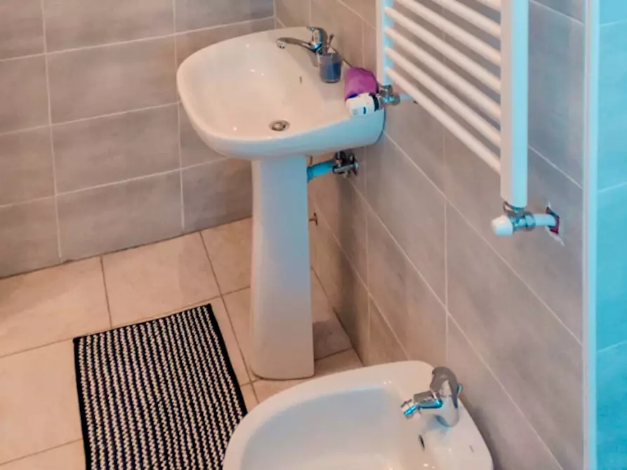 Immagine 14 di Camera in affitto  in Piazza Tancredi Galimberti25 a Torino