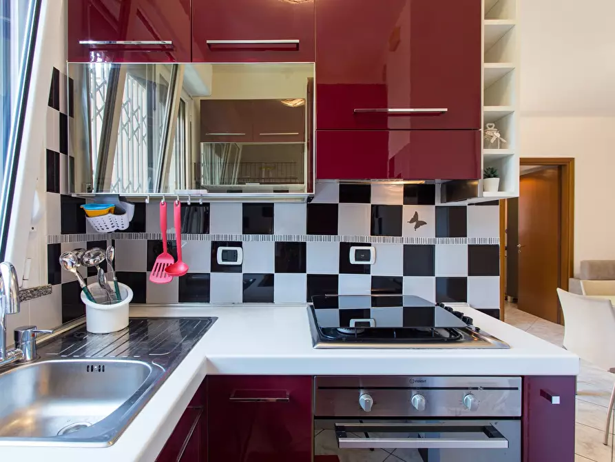 Immagine 8 di Appartamento in affitto  in Via Donna Prassede7 a Milano