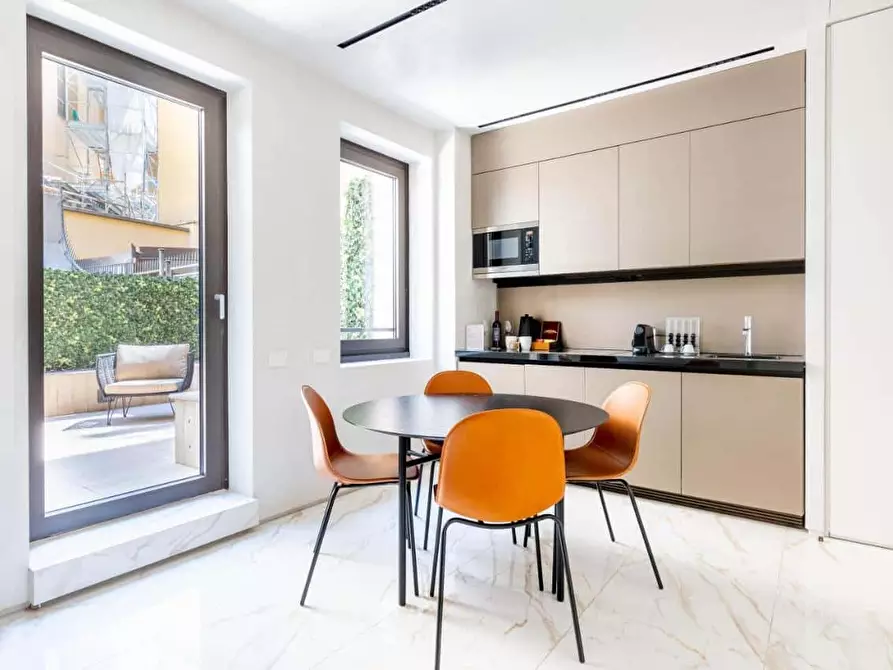 Immagine 1 di Appartamento in affitto  in Via San Pietro All'Orto6 a Milano