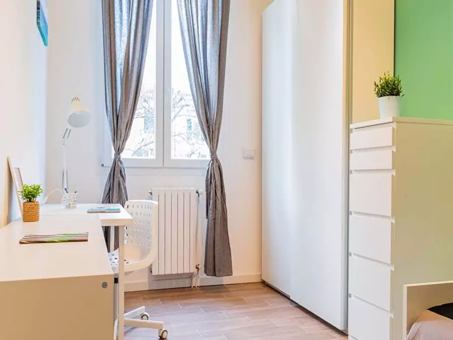 Immagine 5 di Camera in affitto  in Viale Alfredo Oriani26 a Bologna