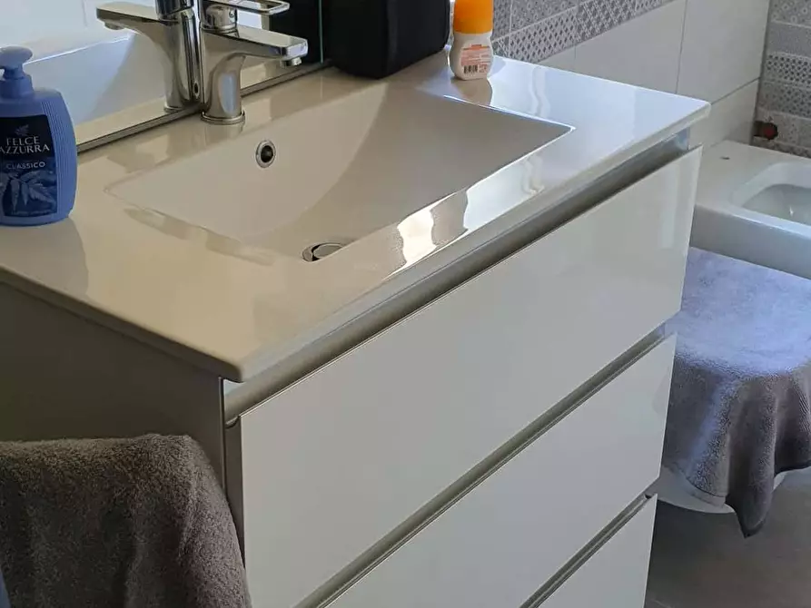 Immagine 5 di Appartamento in affitto  in Via Trionfi Alberto5 a Roma