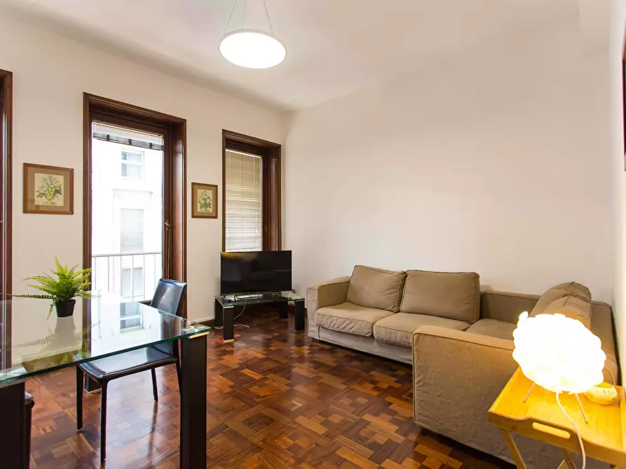 Immagine 2 di Appartamento in affitto  in Via Durini a Milano