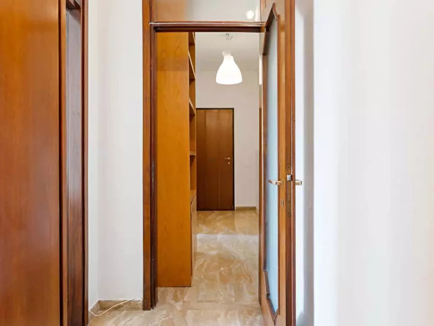 Immagine 13 di Camera in affitto  in Via Ronchi24 a Milano