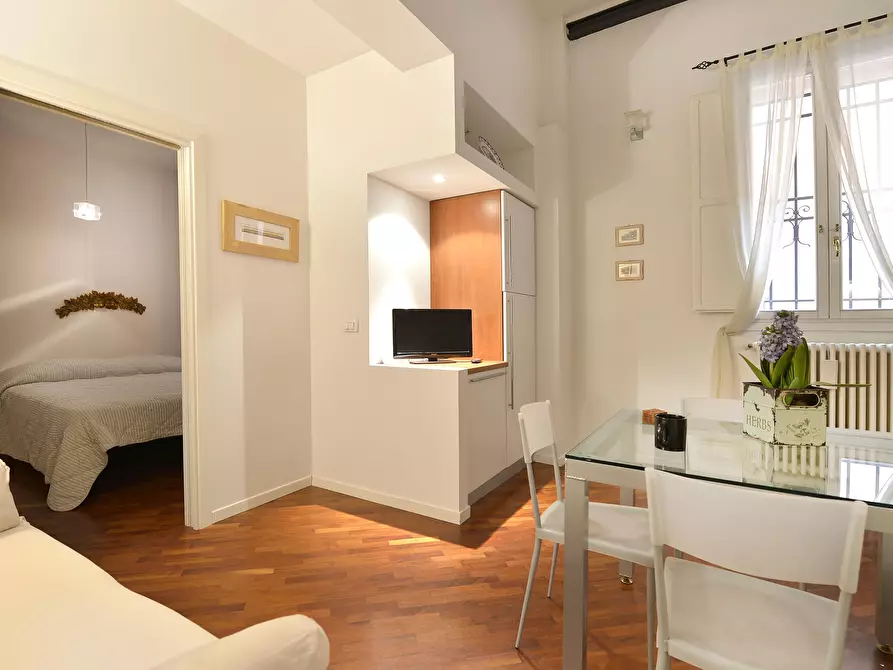 Immagine 9 di Appartamento in affitto  in Via Miramonte1 a Bologna