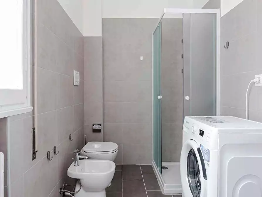 Immagine 10 di Camera in affitto  in Via delle Belle Arti21 a Bologna