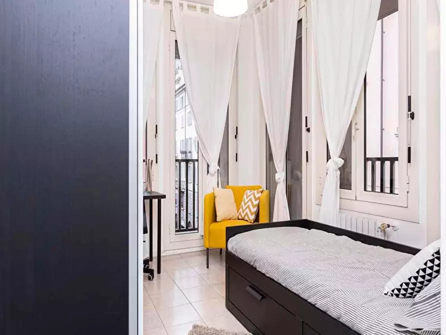 Immagine 2 di Camera in affitto  in Viale Monte Santo8 a Milano