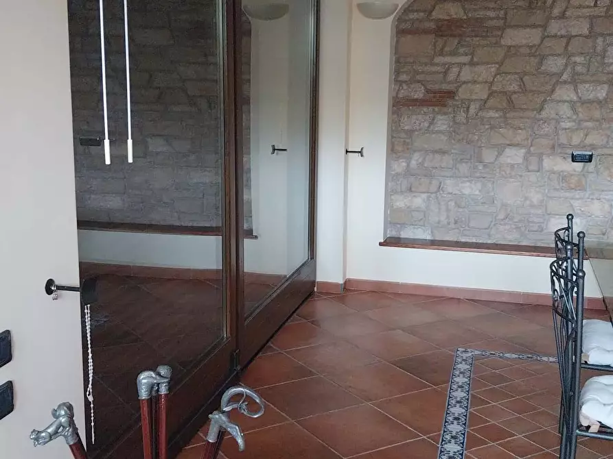 Immagine 2 di Appartamento in affitto  in Via San Romualdo33 a Napoli