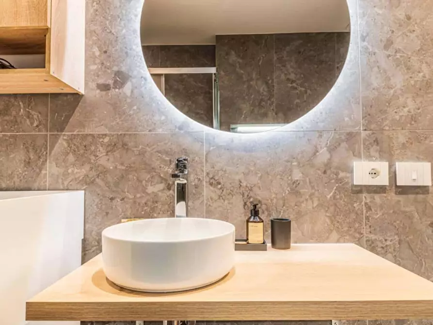 Immagine 17 di Appartamento in affitto  in Via Francesco Melzi d'Eril8 a Milano