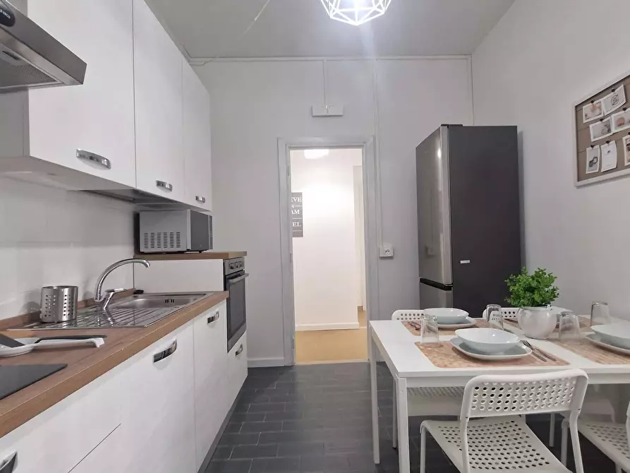 Immagine 10 di Camera in affitto  in Lungotevere di Pietra Papa61 a Roma