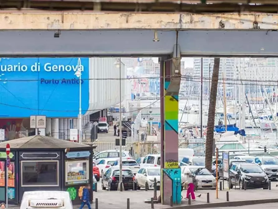 Immagine 15 di Appartamento in affitto  in Via di Sottoripa1A a Genova