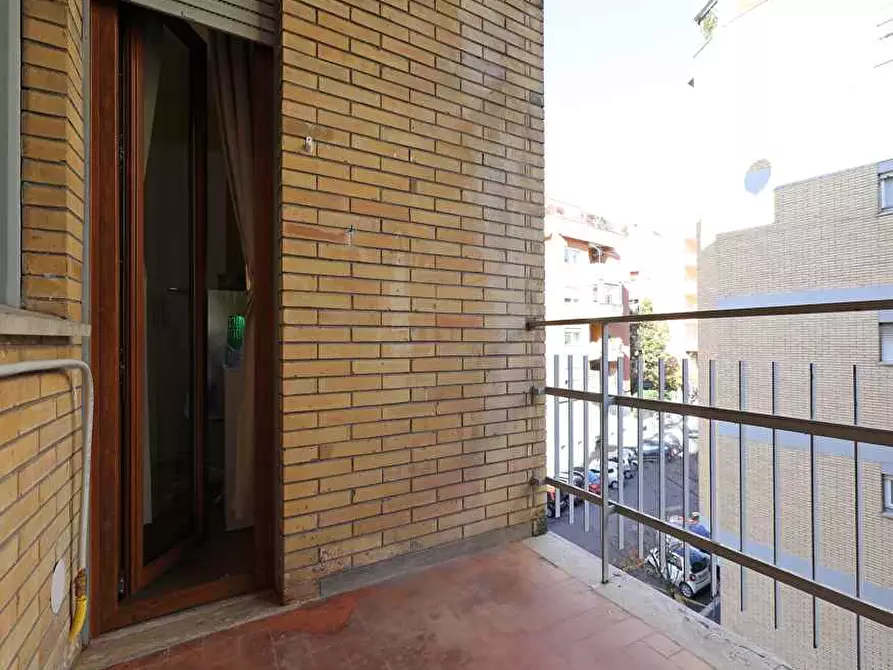 Immagine 1 di Camera in affitto  in Via dei Giornalisti6 a Roma