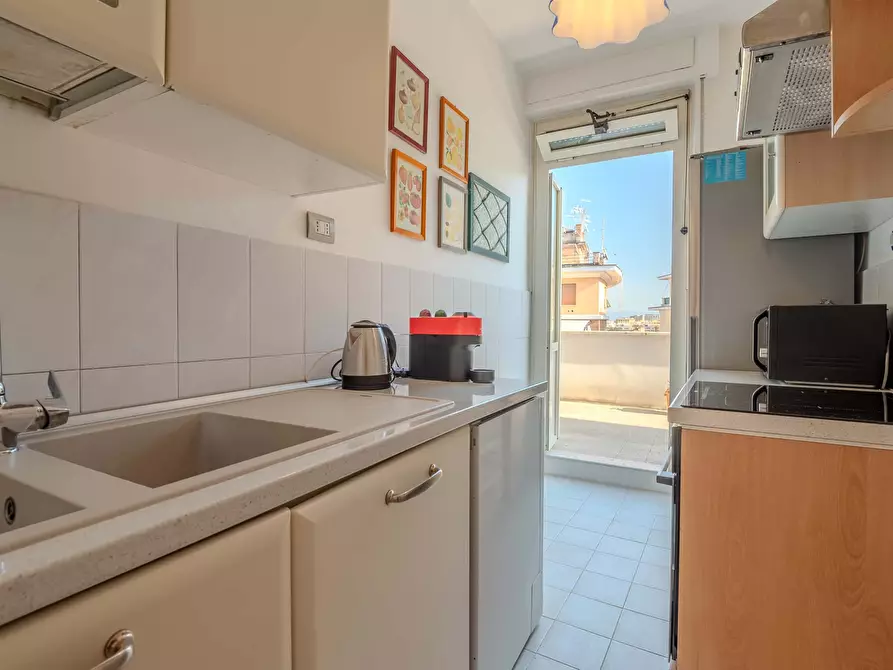 Immagine 20 di Appartamento in affitto  in Via Acaia24 a Roma