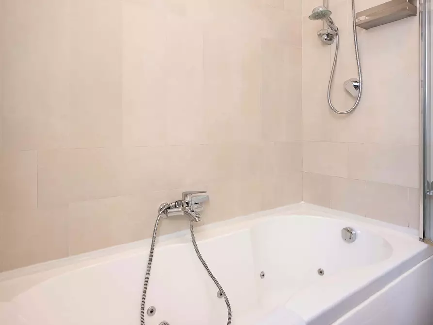 Immagine 23 di Appartamento in affitto  in Via Senese a Firenze