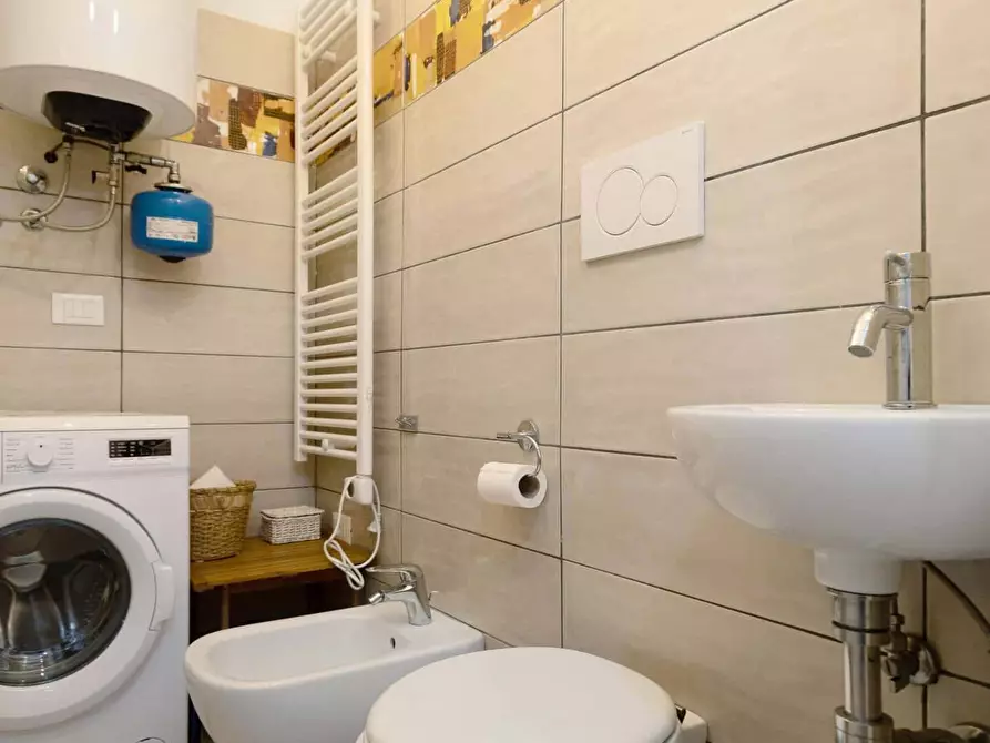 Immagine 12 di Appartamento in affitto  in Via de' Castagnoli2 a Bologna