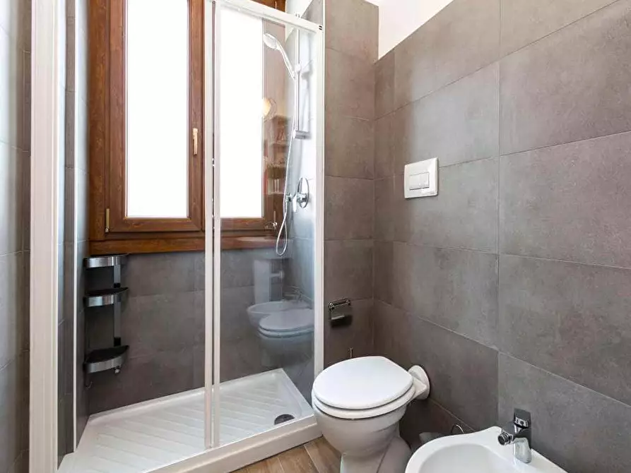 Immagine 11 di Camera in affitto  in Viale Beatrice D'Este4 a Milano