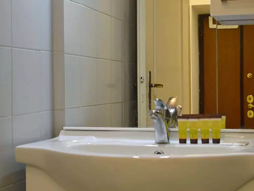 Immagine 16 di Appartamento in affitto  in Via di Sant'Agata de Goti2 a Roma