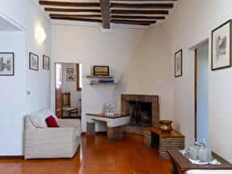 Immagine 6 di Appartamento in affitto  in Via del Castello13 a Colle Di Val D'elsa