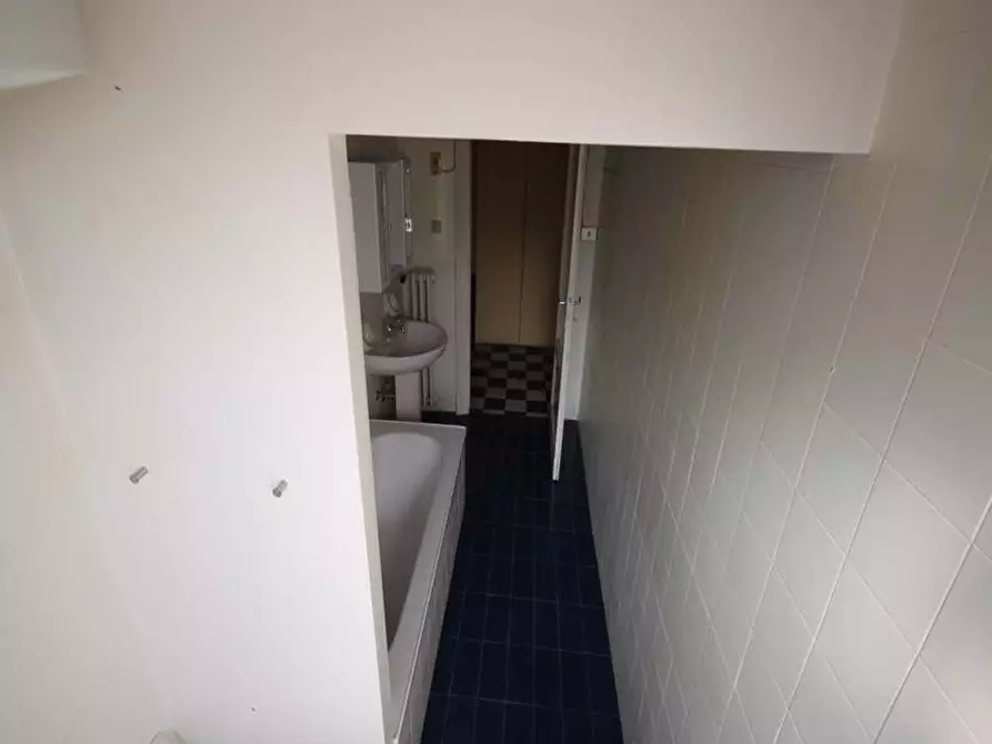 Immagine 29 di Camera in affitto  in Piazza Maria Adelaide di Savoia5 a Milano