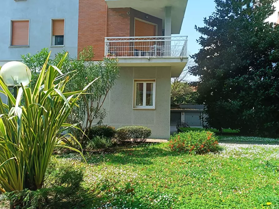 Immagine 20 di Appartamento in affitto  in Viale Ugo Foscolo23 a Monza