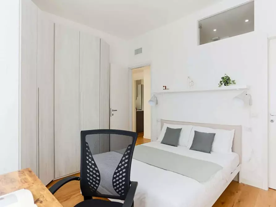 Immagine 24 di Appartamento in affitto  in Via Giovanni Battista Pergolesi a Milano