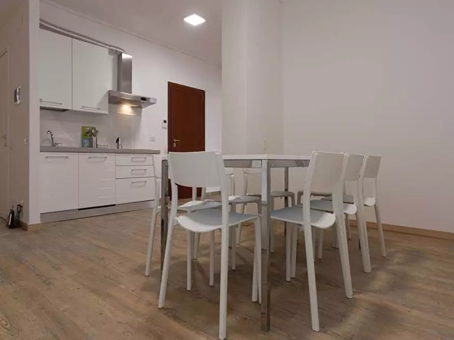 Immagine 57 di Camera in affitto  in Via Antonio Stradivari4 a Milano