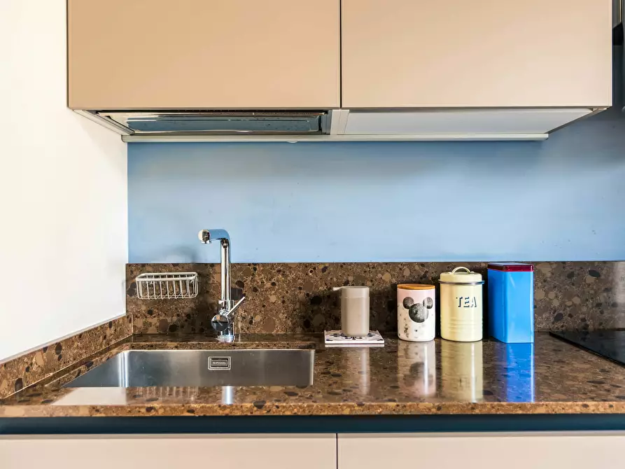 Immagine 37 di Appartamento in affitto  in Via Guido Cavalcanti a Milano