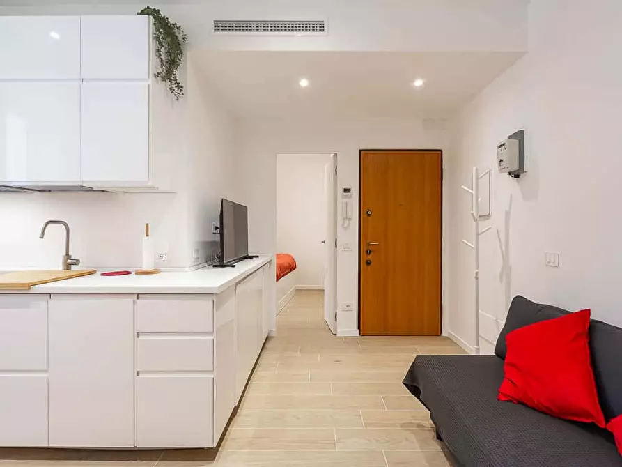 Immagine 38 di Appartamento in affitto  in Via Salasco5 a Milano