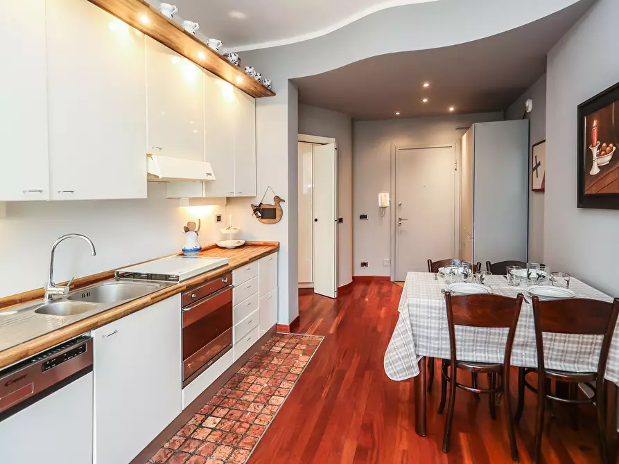 Immagine 30 di Appartamento in affitto  in Via Alserio30 a Milano