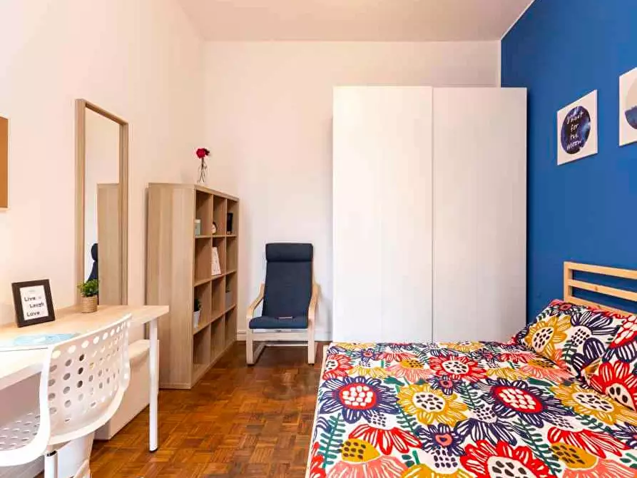 Immagine 4 di Camera in affitto  in Via Sulmona23 a Milano