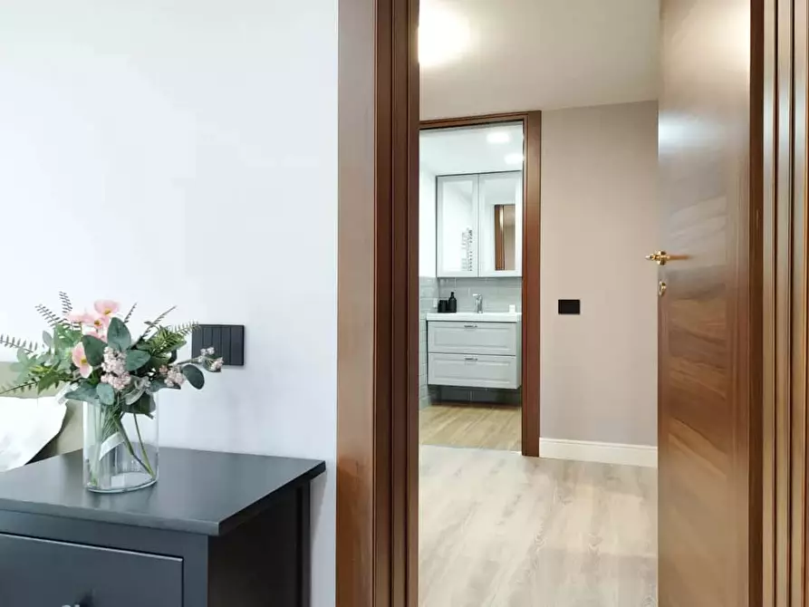 Immagine 95 di Appartamento in affitto  in Via Bellinzona55 a Como