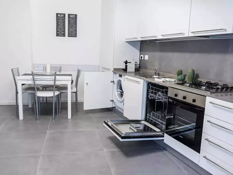 Immagine 15 di Appartamento in affitto  in Via San Gerolamo Emiliani1 a Milano