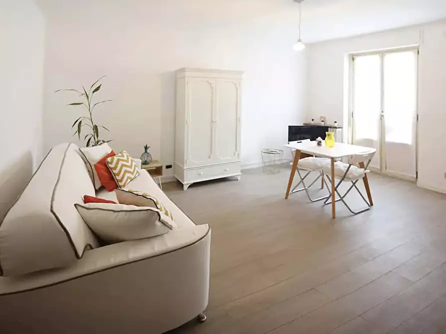 Immagine 9 di Appartamento in affitto  in Via Morazzone1 a Milano