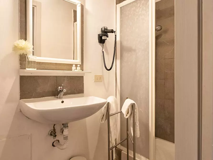 Immagine 22 di Appartamento in affitto  in Via Fiesolana a Firenze